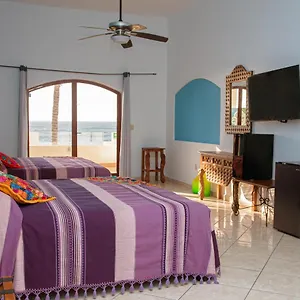 Guest house Departamentos Claussen, Mazatlan